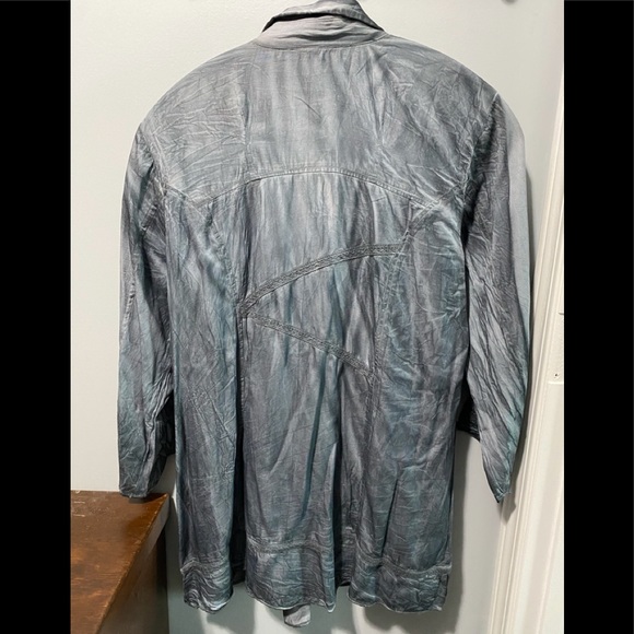 Tunic - Picture 2 of 3